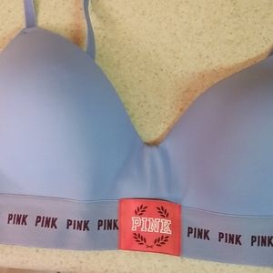 Light blue tshirt bra